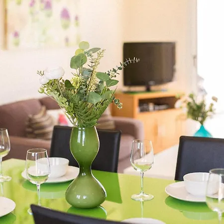 064 Apartment *